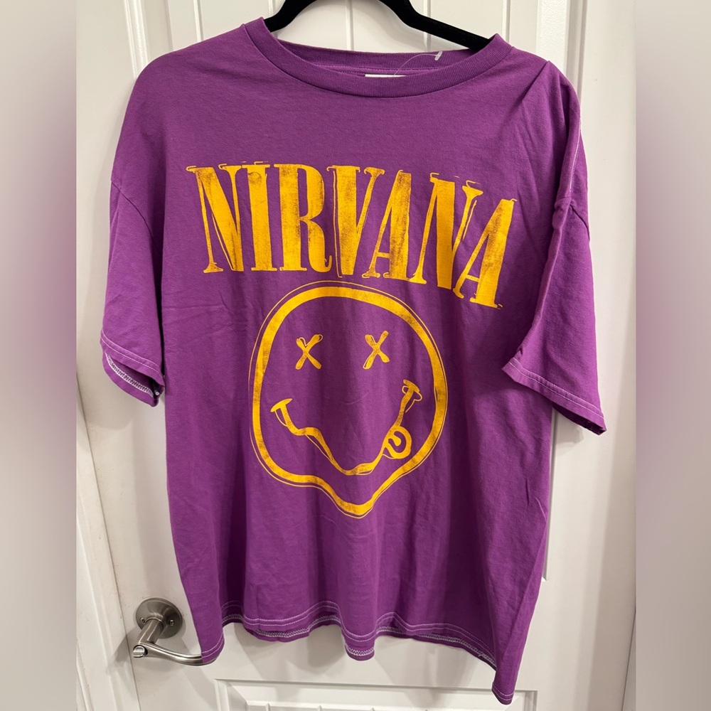 Nirvana L/XL Purple/Gold Shirt